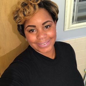 Meet your Posher, Carmen